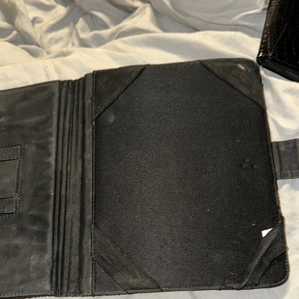 Chic Black Snakeskin Patterned Wallet Tablet Case… - image 3